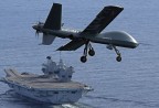 GA-ASI realiza pouso e decolagem de ARP em NAe britânico